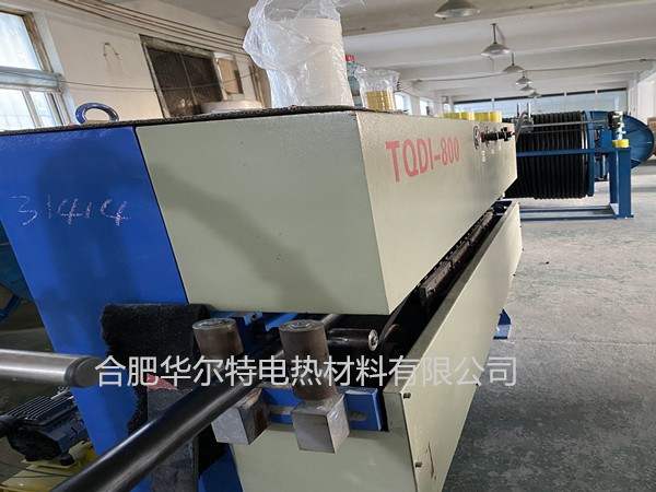 采样管线牵引机
